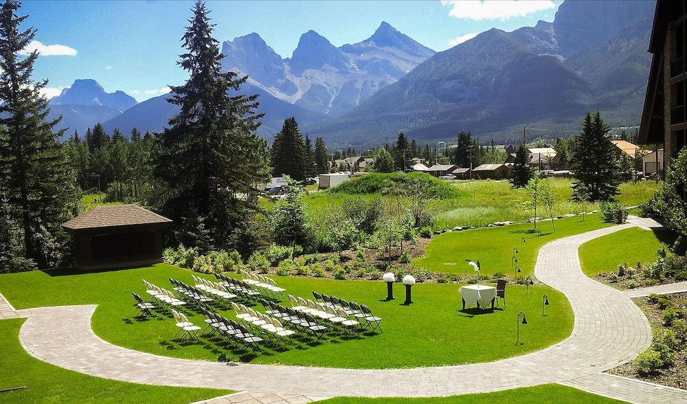 Grande Rockies Resort-Bellstar Hotels & Resorts Canmore Exterior photo
