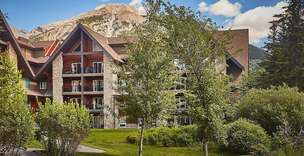 Grande Rockies Resort-Bellstar Hotels & Resorts Canmore Exterior photo