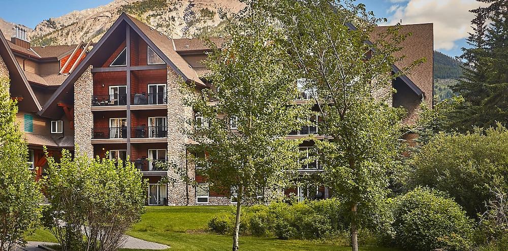 Grande Rockies Resort-Bellstar Hotels & Resorts Canmore Exterior photo